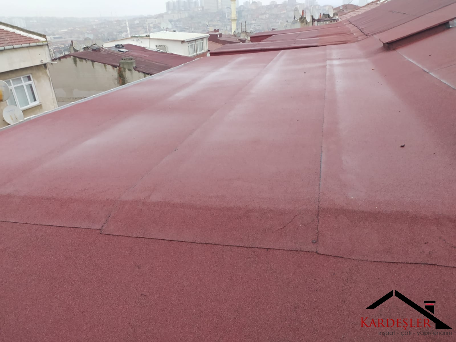 çatı sızıntılarının giderilmesi, Çatı Akması Onarımı , sızdırmaz çatı,  Çatıdan Su Sızması Nasıl Önlenir?, Çatı Sızıntısı Nasıl Bulunur?,  çatı sızıntısı neden oluşur, çatılardaki sızıntının çözümü, Çatı teras su sızıntısı bulma