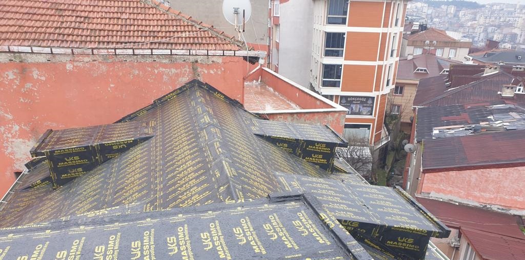 Çatımın rengi bozuldu, ne yapmam gerekiyor? endişelenmelimiyim? nelere dikkat etmem gerekiyor